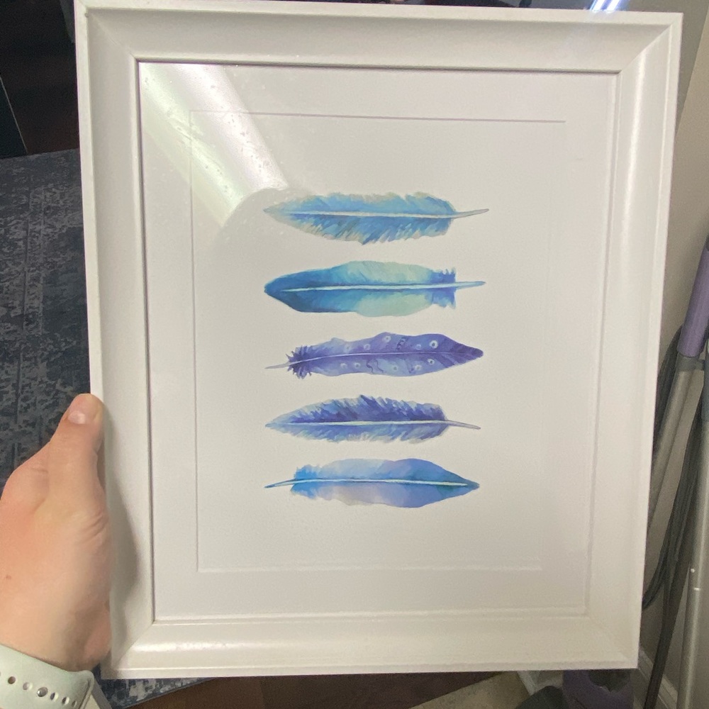 Feathers wall decor